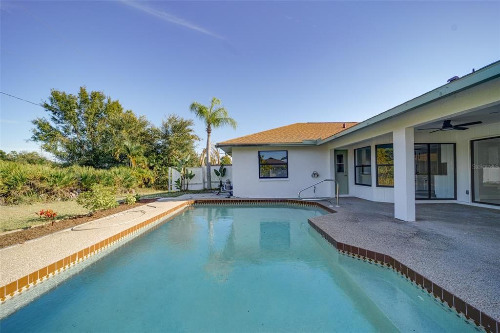 待售: $379,026 (3 贝兹, 2 浴室, 1904 平方英尺)