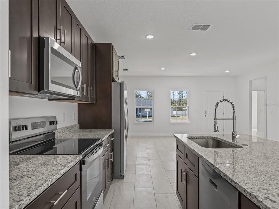 For Sale: $300,000 (4 beds, 2 baths, 1580 Square Feet)