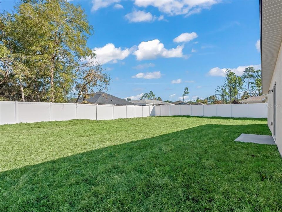 For Sale: $300,000 (4 beds, 2 baths, 1580 Square Feet)