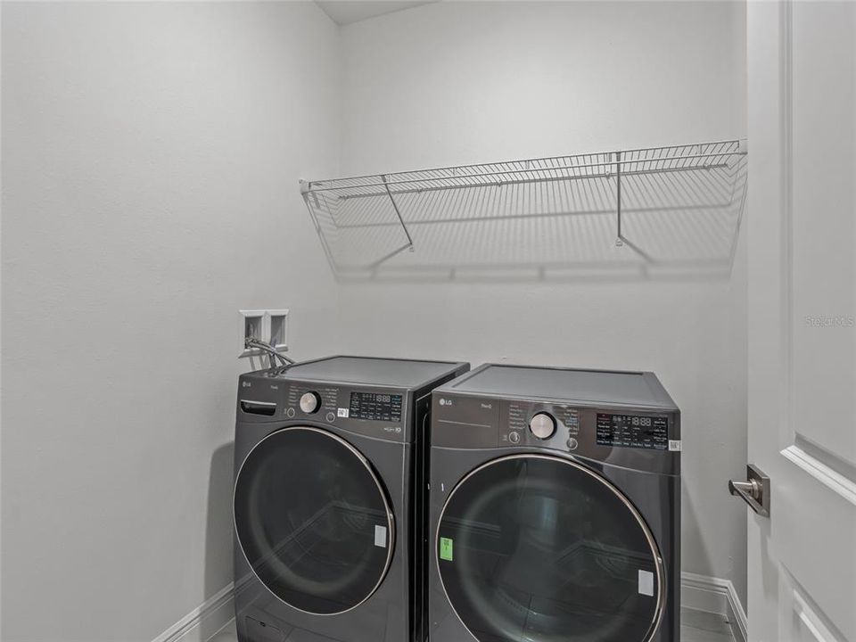 For Sale: $300,000 (4 beds, 2 baths, 1580 Square Feet)