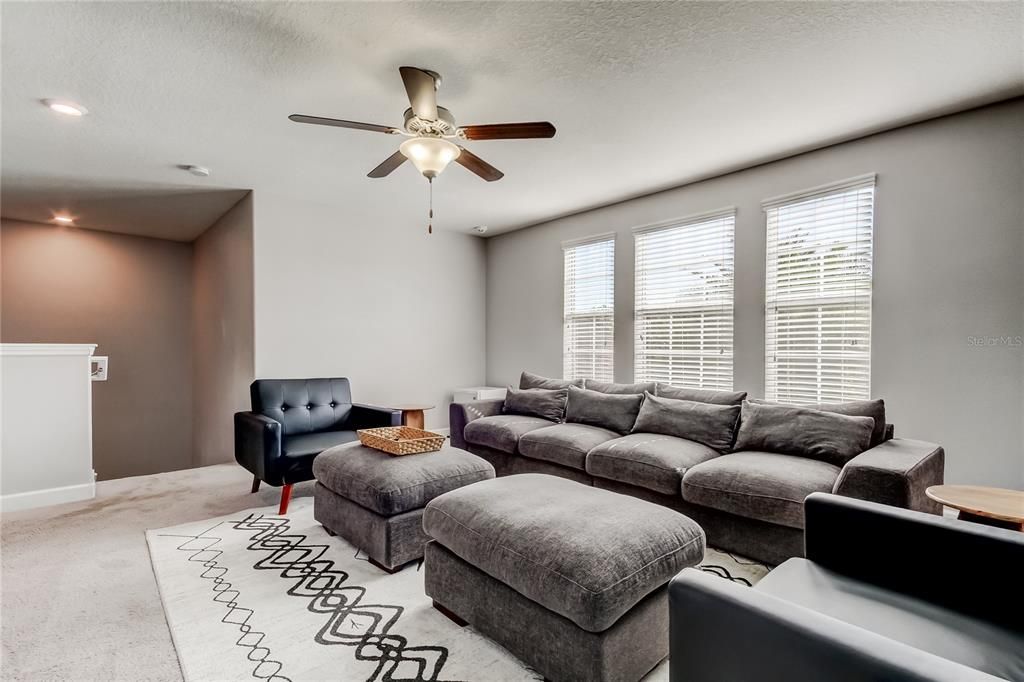 En Venta: $500,000 (4 camas, 3 baños, 2591 Pies cuadrados)