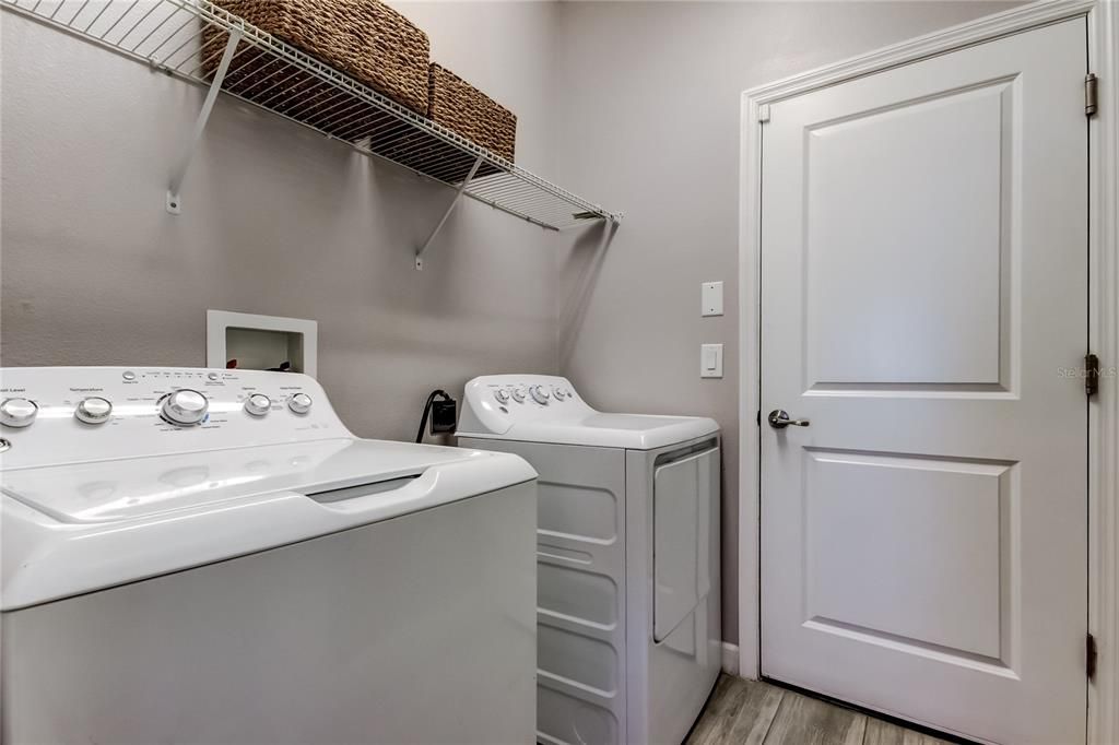 En Venta: $500,000 (4 camas, 3 baños, 2591 Pies cuadrados)