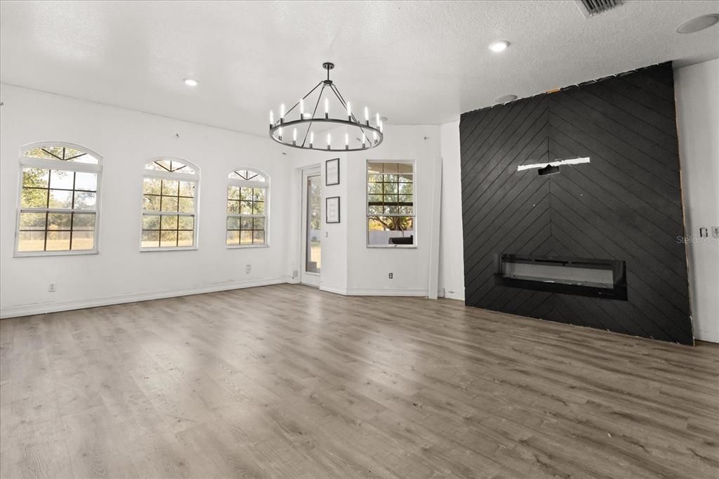 En Venta: $725,000 (5 camas, 5 baños, 5702 Pies cuadrados)