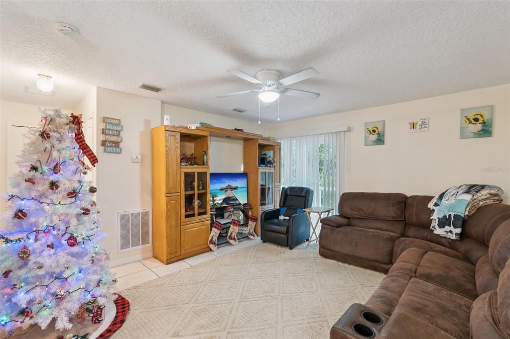 For Sale: $524,900 (6 beds, 0 baths, 2062 Square Feet)