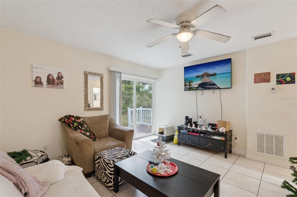 For Sale: $524,900 (6 beds, 0 baths, 2062 Square Feet)