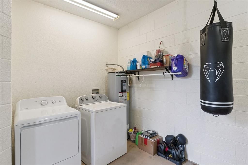 For Sale: $524,900 (6 beds, 0 baths, 2062 Square Feet)