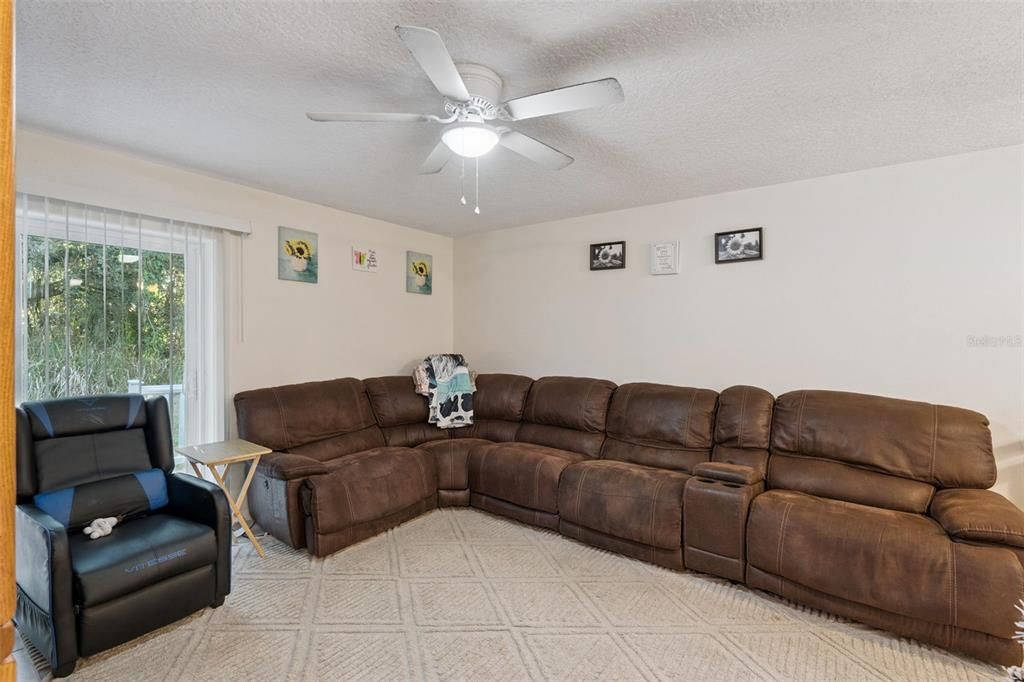 For Sale: $524,900 (6 beds, 0 baths, 2062 Square Feet)