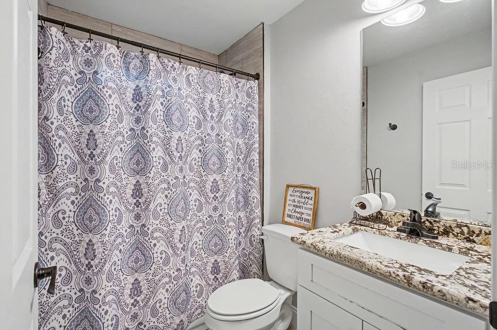 For Sale: $330,000 (3 beds, 2 baths, 1402 Square Feet)