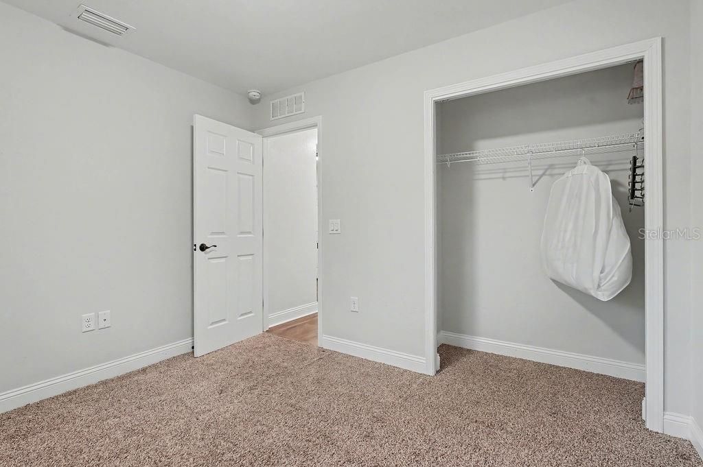 For Sale: $330,000 (3 beds, 2 baths, 1402 Square Feet)