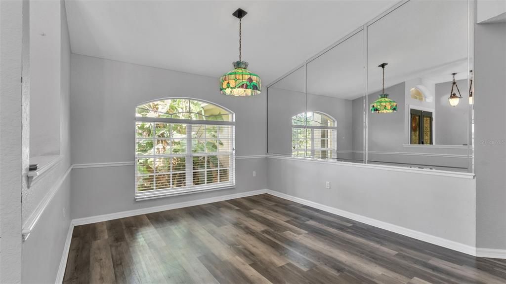 For Sale: $529,900 (5 beds, 3 baths, 2734 Square Feet)