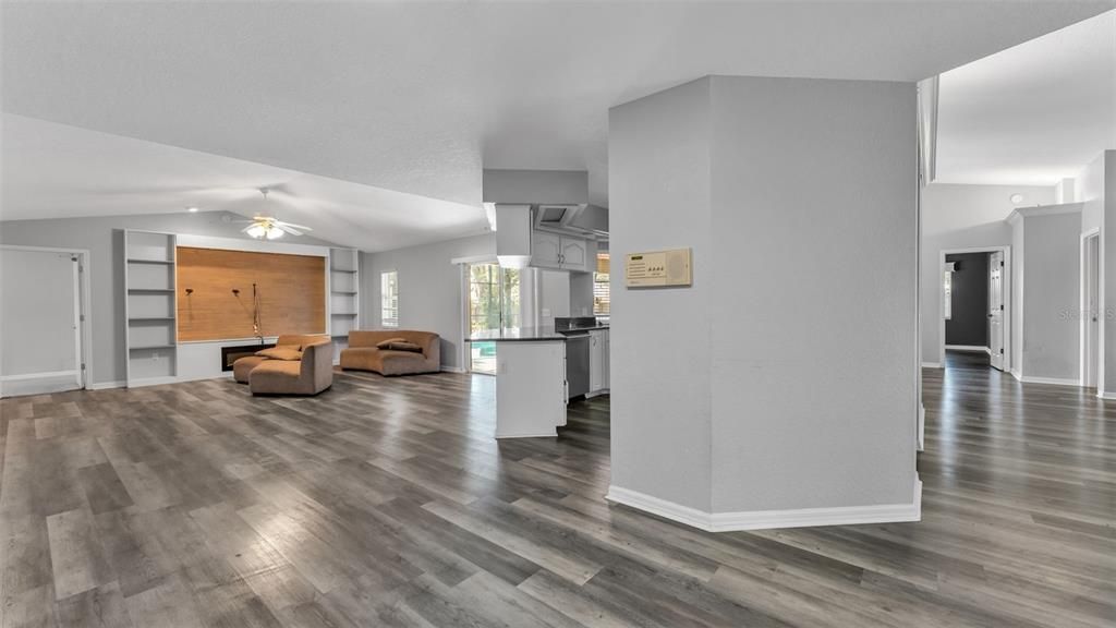 For Sale: $529,900 (5 beds, 3 baths, 2734 Square Feet)