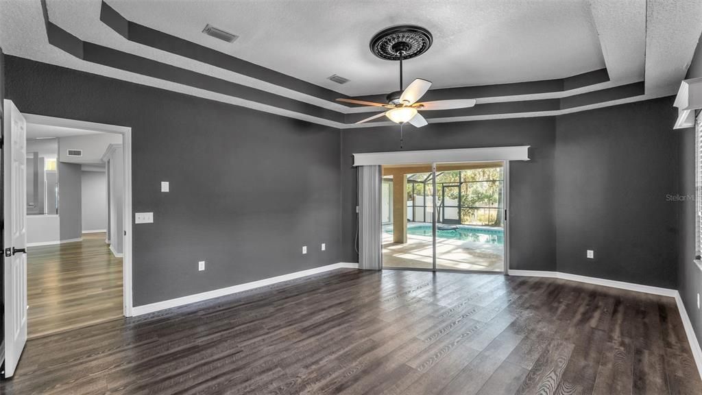 For Sale: $529,900 (5 beds, 3 baths, 2734 Square Feet)