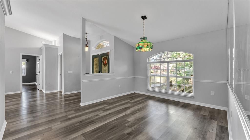 For Sale: $529,900 (5 beds, 3 baths, 2734 Square Feet)