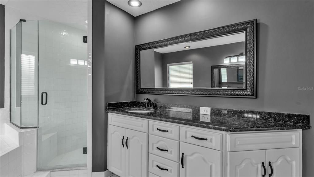 For Sale: $529,900 (5 beds, 3 baths, 2734 Square Feet)