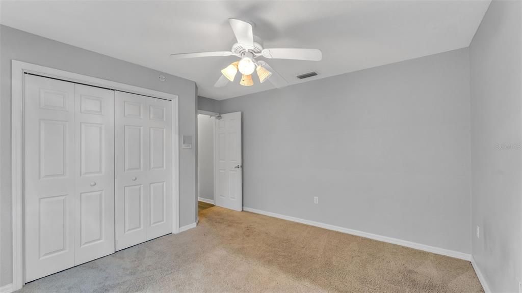 For Sale: $529,900 (5 beds, 3 baths, 2734 Square Feet)