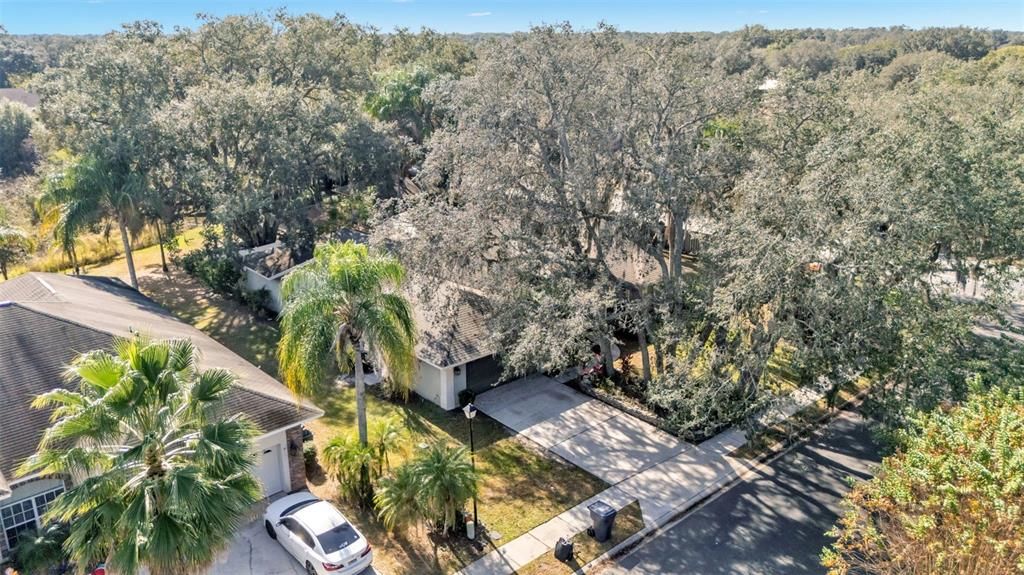 For Sale: $529,900 (5 beds, 3 baths, 2734 Square Feet)