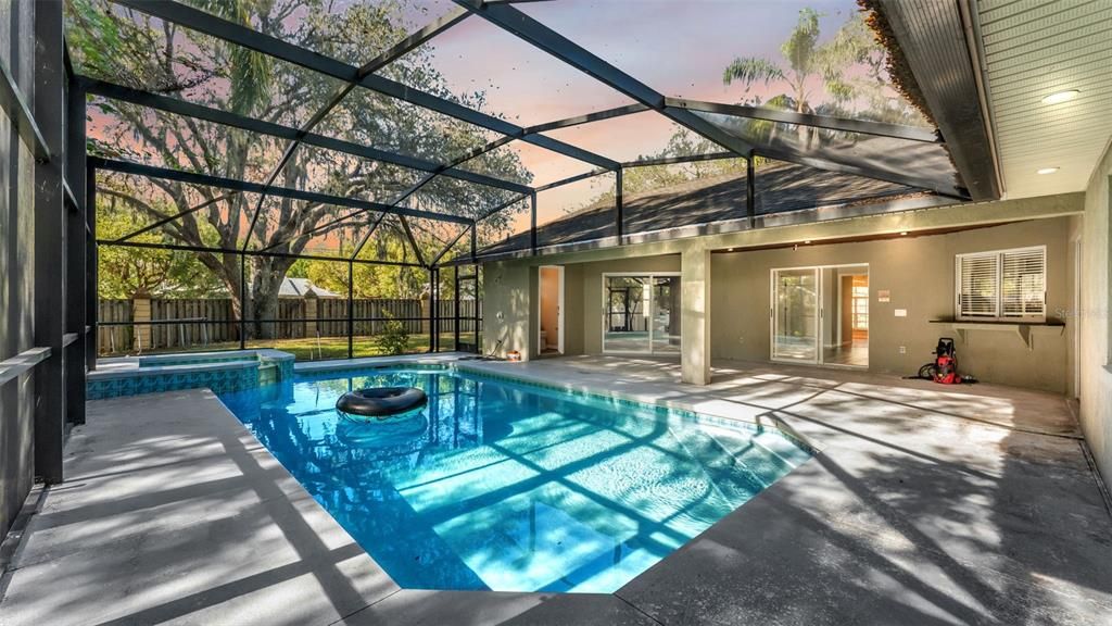 For Sale: $529,900 (5 beds, 3 baths, 2734 Square Feet)