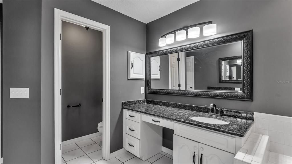 For Sale: $529,900 (5 beds, 3 baths, 2734 Square Feet)