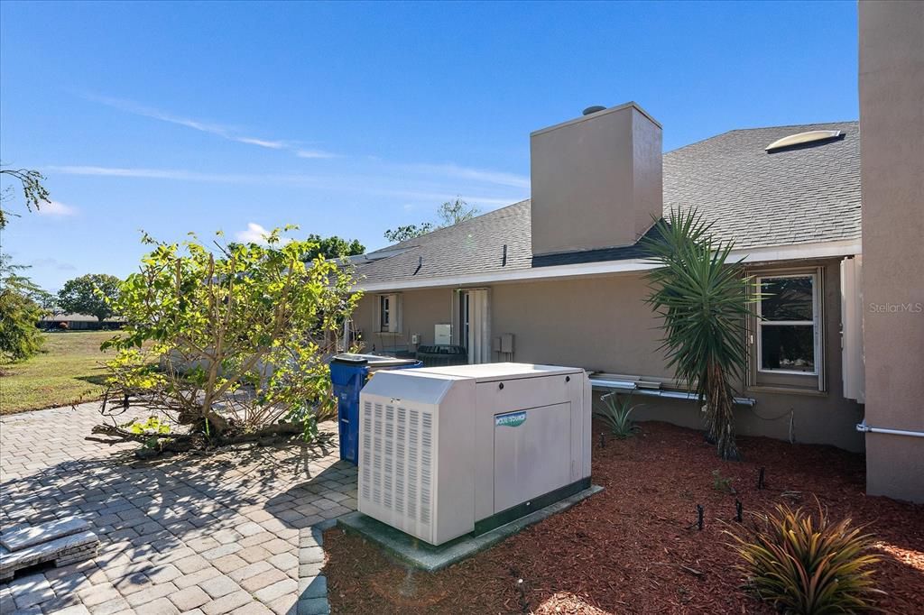 For Sale: $889,000 (5 beds, 4 baths, 5919 Square Feet)