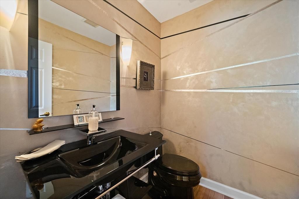 For Sale: $889,000 (5 beds, 4 baths, 5919 Square Feet)