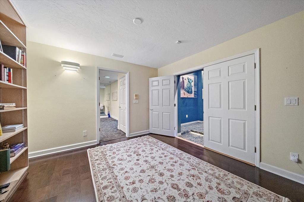 For Sale: $889,000 (5 beds, 4 baths, 5919 Square Feet)