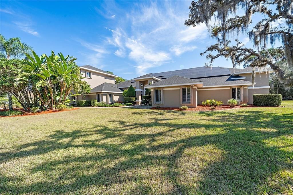 For Sale: $889,000 (5 beds, 4 baths, 5919 Square Feet)