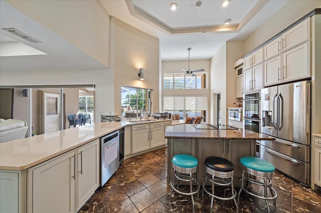 For Sale: $889,000 (5 beds, 4 baths, 5919 Square Feet)