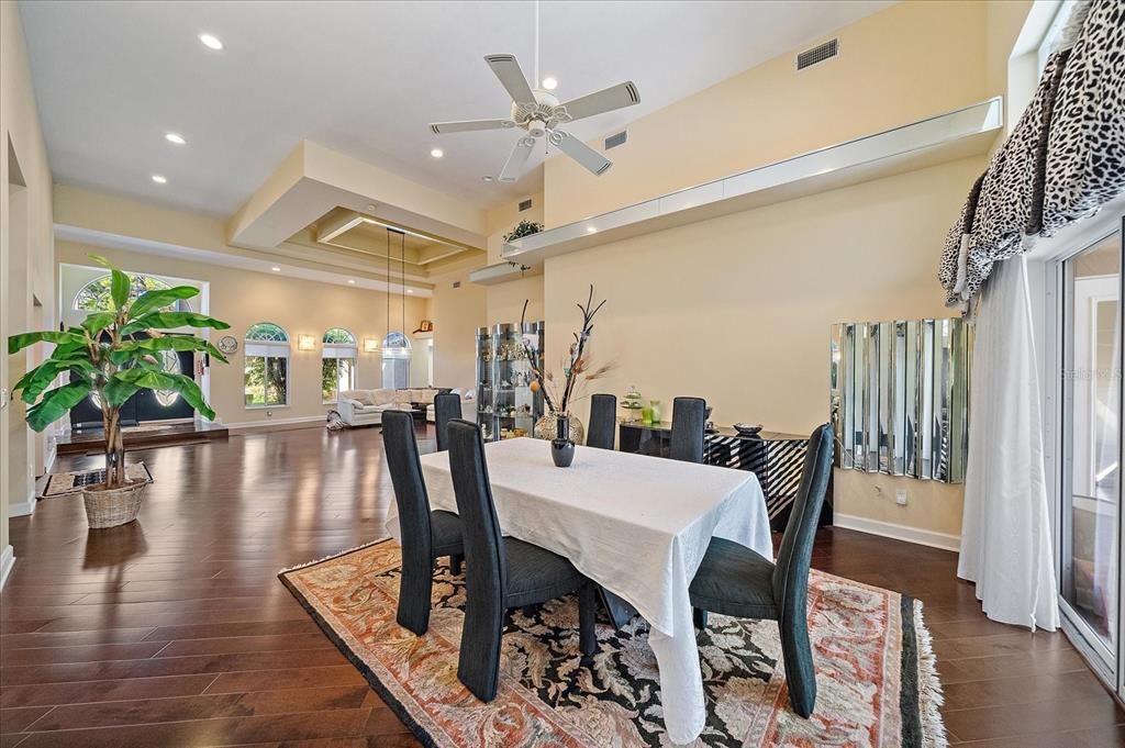 For Sale: $889,000 (5 beds, 4 baths, 5919 Square Feet)