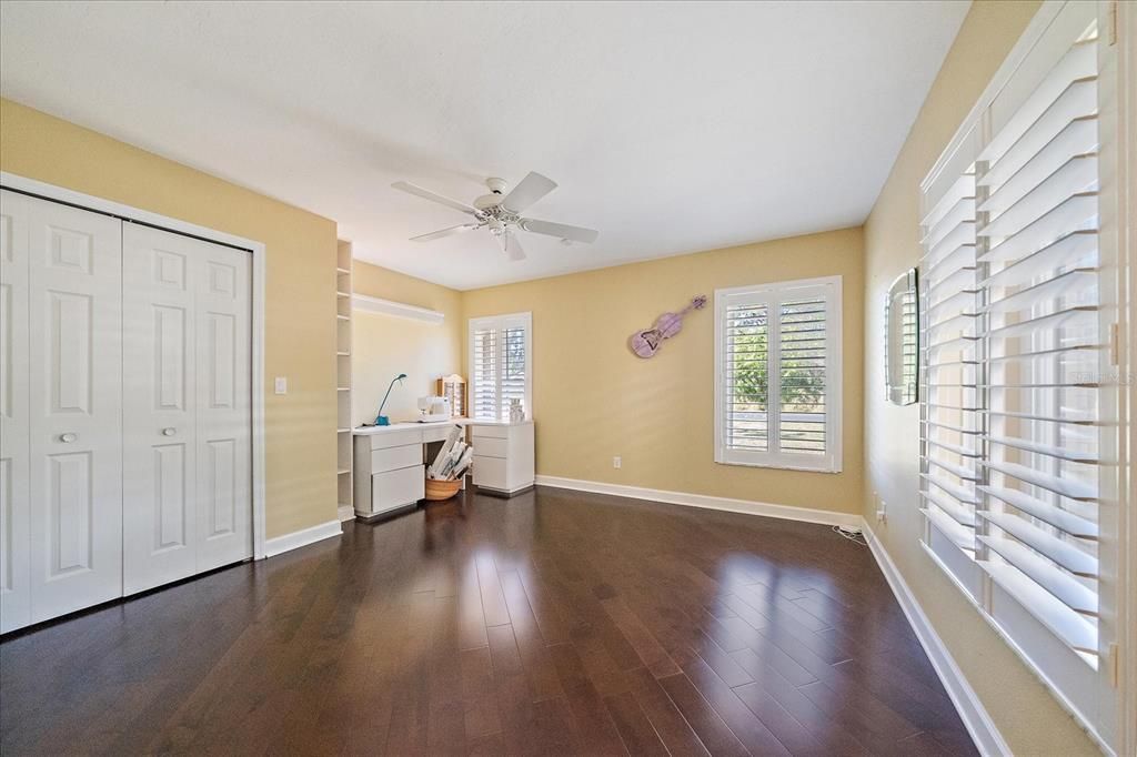 For Sale: $889,000 (5 beds, 4 baths, 5919 Square Feet)