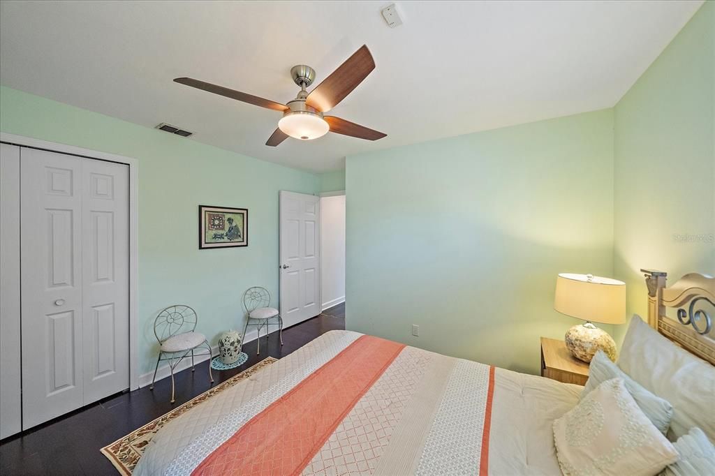 For Sale: $889,000 (5 beds, 4 baths, 5919 Square Feet)