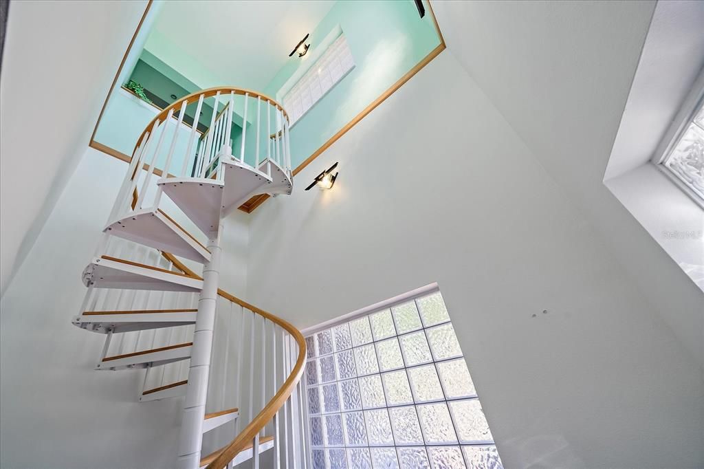 For Sale: $889,000 (5 beds, 4 baths, 5919 Square Feet)