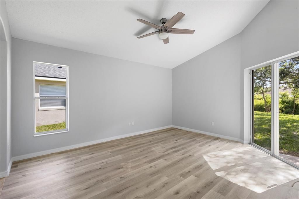 For Sale: $384,990 (4 beds, 2 baths, 1957 Square Feet)