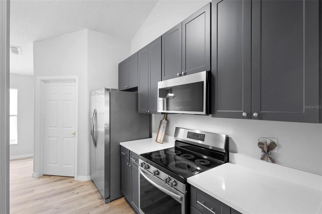 For Sale: $384,990 (4 beds, 2 baths, 1957 Square Feet)