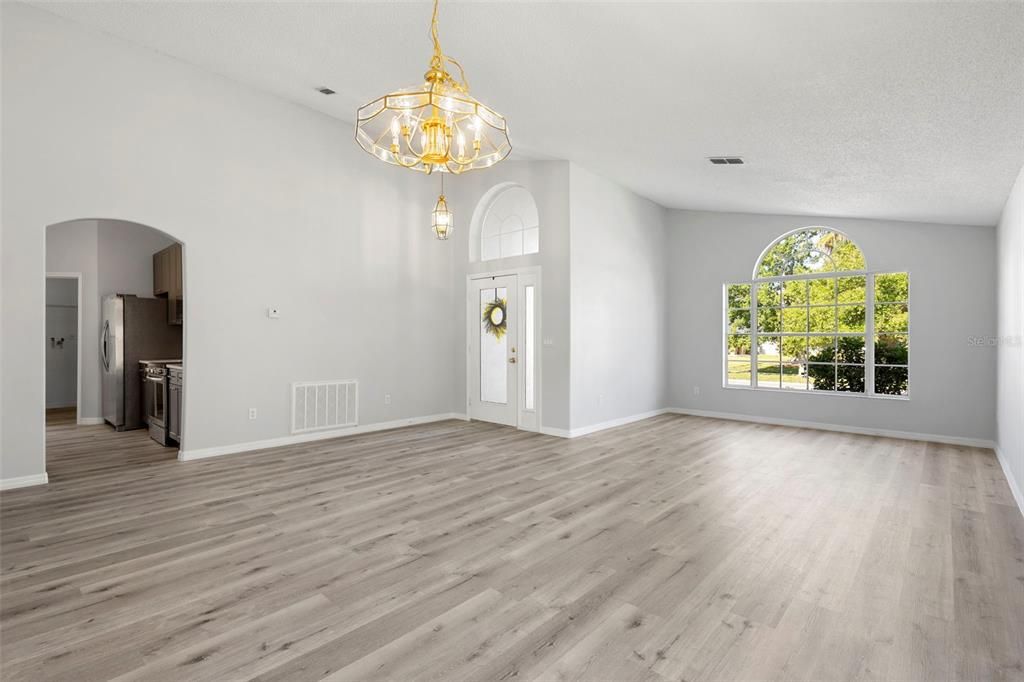 For Sale: $384,990 (4 beds, 2 baths, 1957 Square Feet)