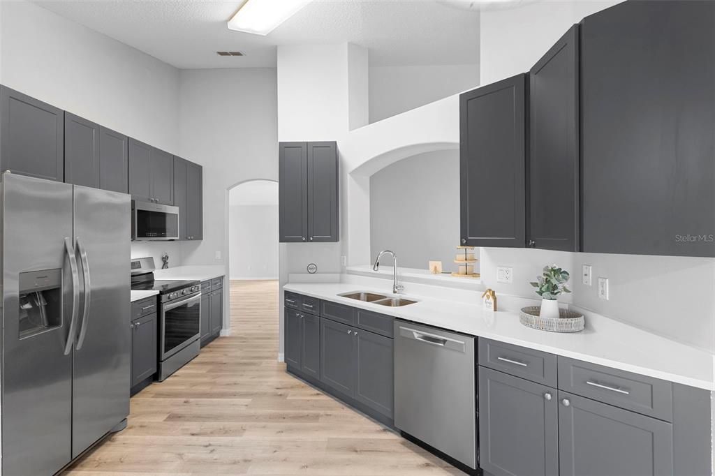 For Sale: $384,990 (4 beds, 2 baths, 1957 Square Feet)