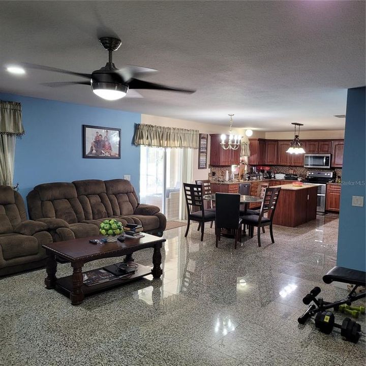 En Renta: $3,100 (5 camas, 4 baños, 3911 Pies cuadrados)