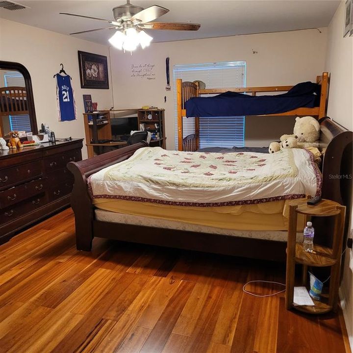 En Renta: $3,100 (5 camas, 4 baños, 3911 Pies cuadrados)