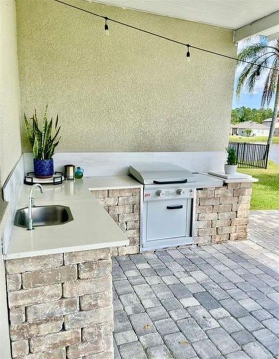 For Rent: $2,800 (3 beds, 2 baths, 1566 Square Feet)