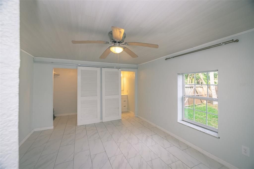 For Sale: $219,900 (3 beds, 1 baths, 1153 Square Feet)