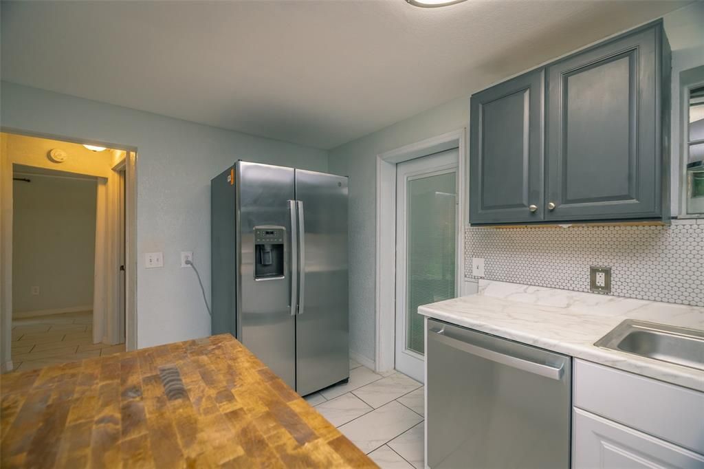 For Sale: $219,900 (3 beds, 1 baths, 1153 Square Feet)