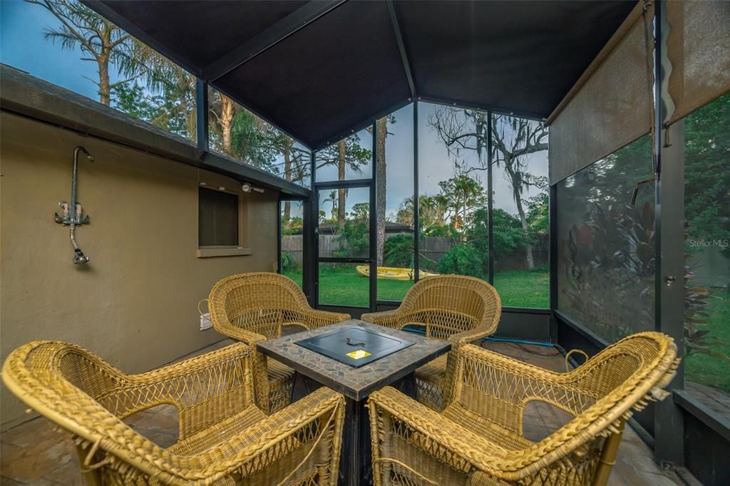 For Sale: $219,900 (3 beds, 1 baths, 1153 Square Feet)