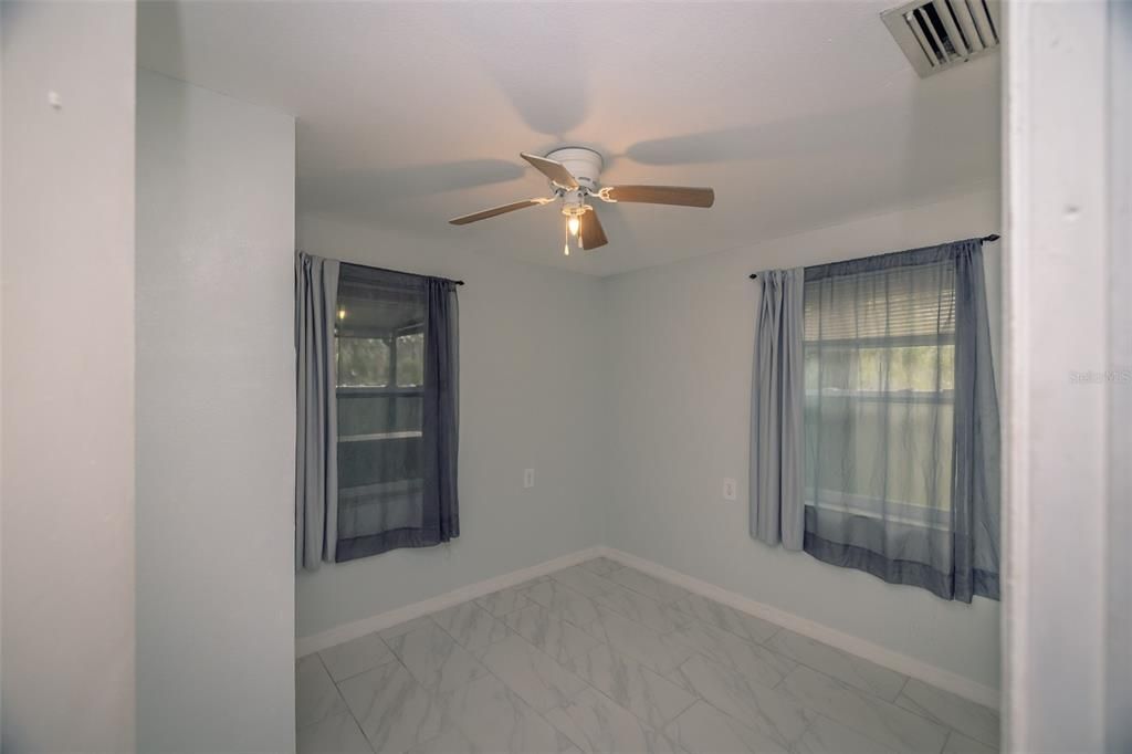 For Sale: $219,900 (3 beds, 1 baths, 1153 Square Feet)