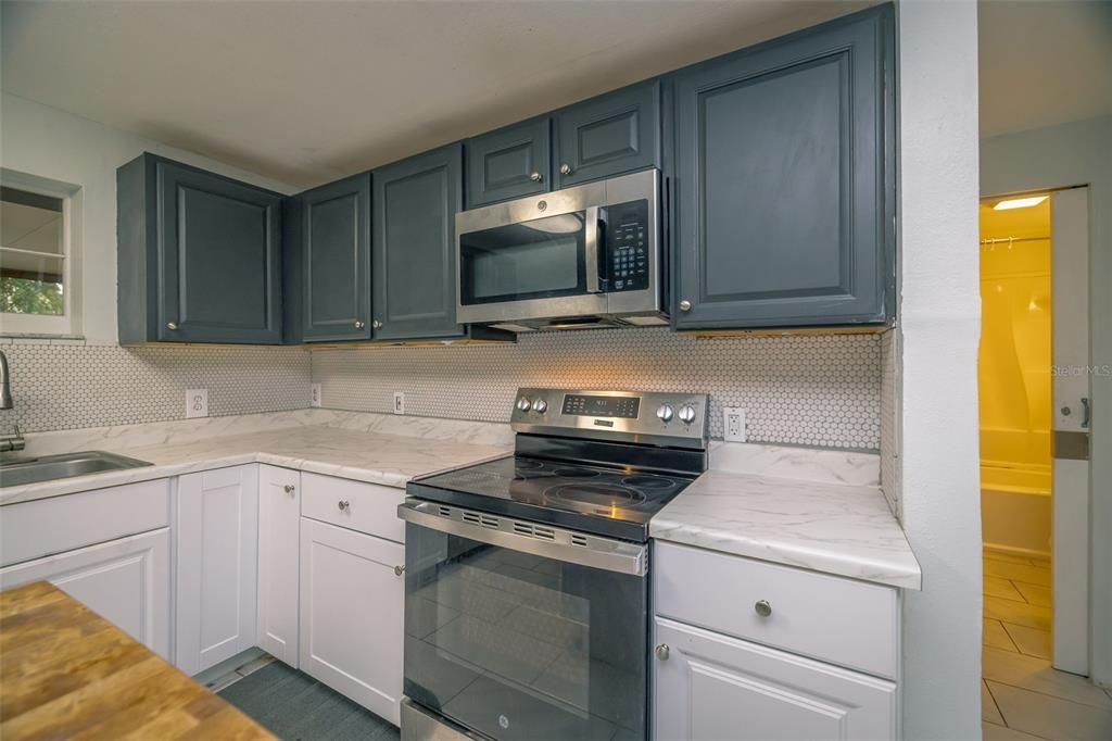 For Sale: $219,900 (3 beds, 1 baths, 1153 Square Feet)