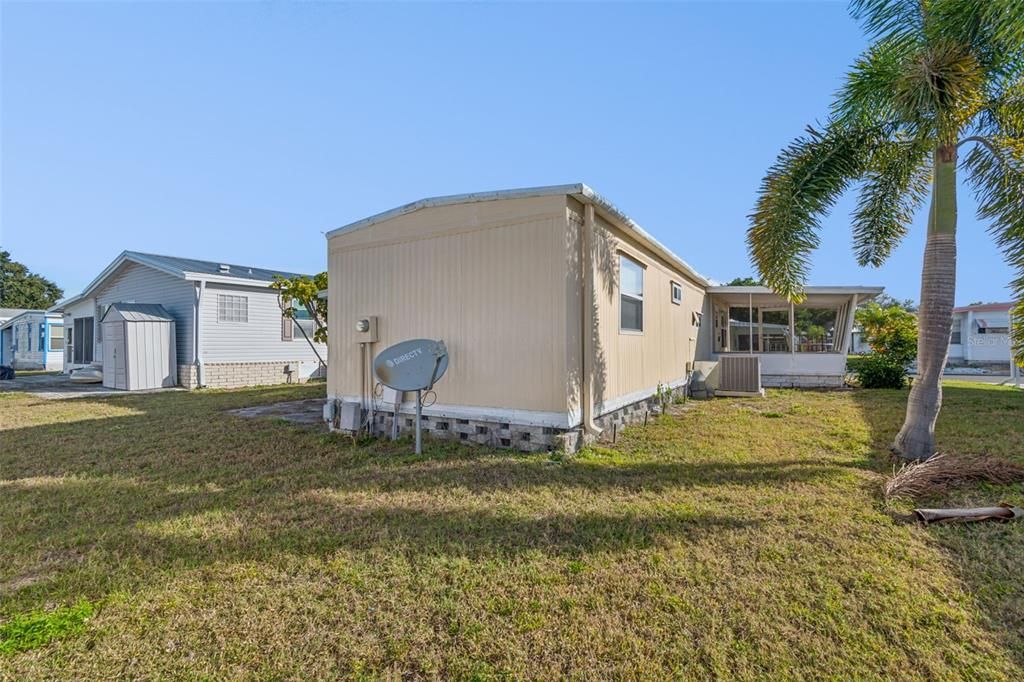 For Sale: $59,000 (1 beds, 1 baths, 576 Square Feet)