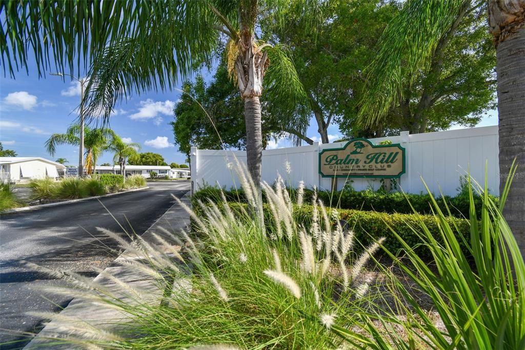 For Sale: $59,000 (1 beds, 1 baths, 576 Square Feet)