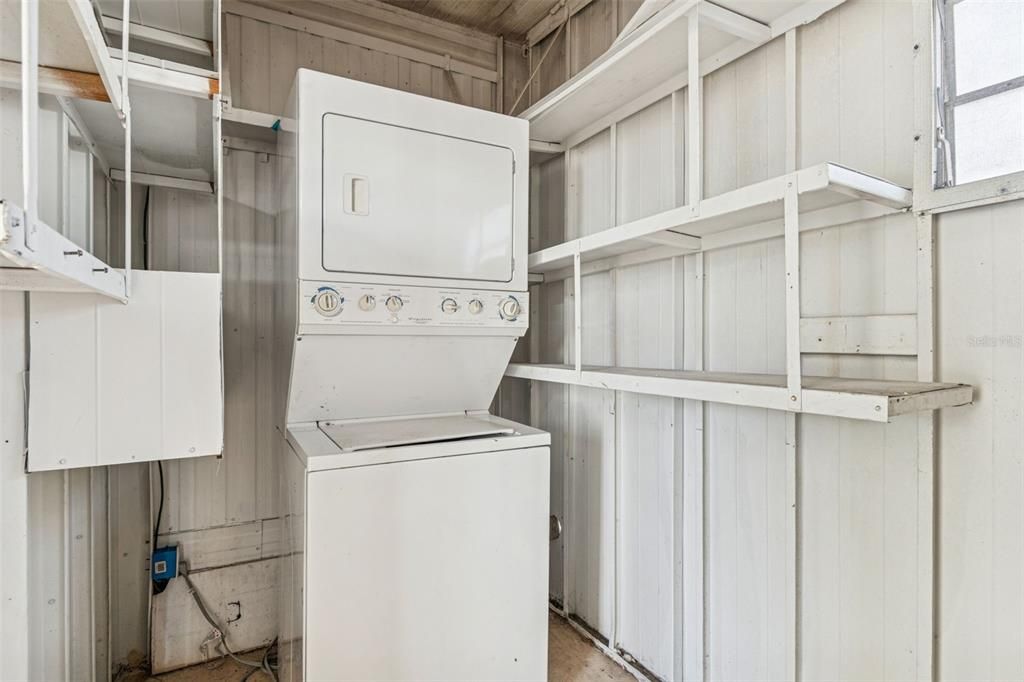 For Sale: $59,000 (1 beds, 1 baths, 576 Square Feet)