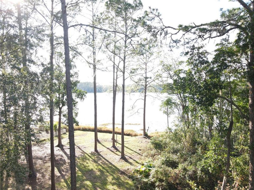 For Sale: $324,900 (2 beds, 2 baths, 1952 Square Feet)