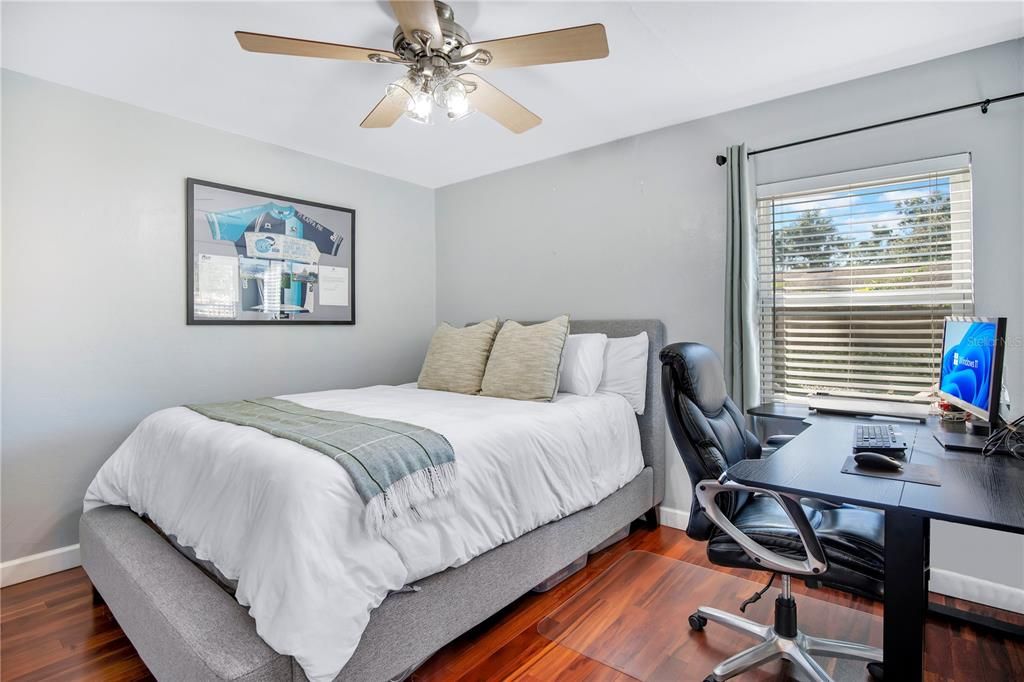 En Venta: $489,900 (3 camas, 2 baños, 1102 Pies cuadrados)