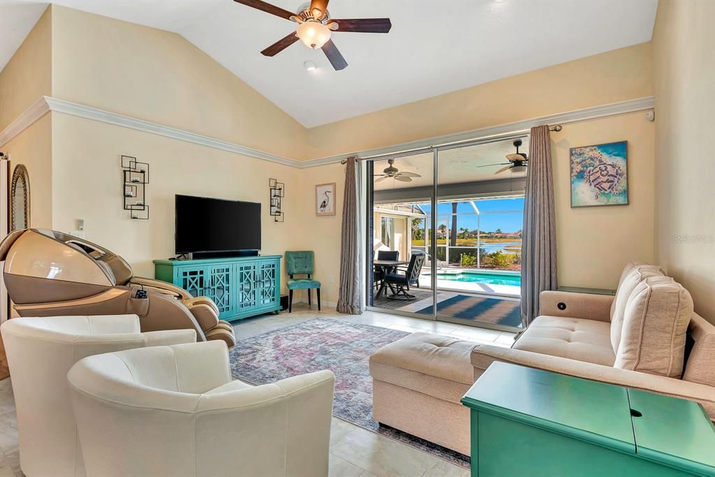 待售: $610,000 (3 贝兹, 2 浴室, 2143 平方英尺)