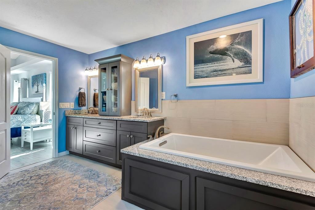 待售: $610,000 (3 贝兹, 2 浴室, 2143 平方英尺)